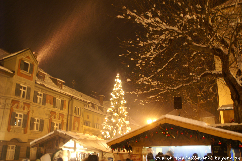 Partenkirchner Adventsmarkt am Kirchplatz